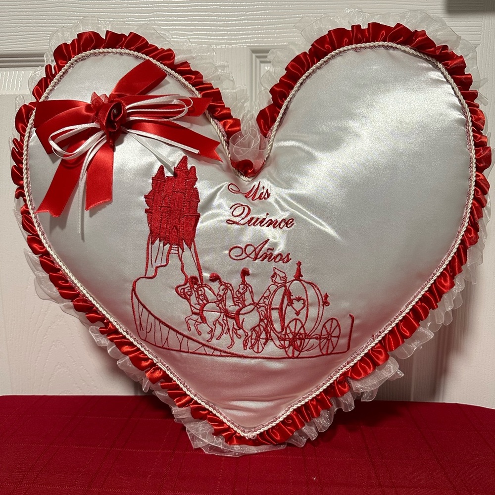 Sweet 15/16 or Mis Quince Shoe/Crown Pillows